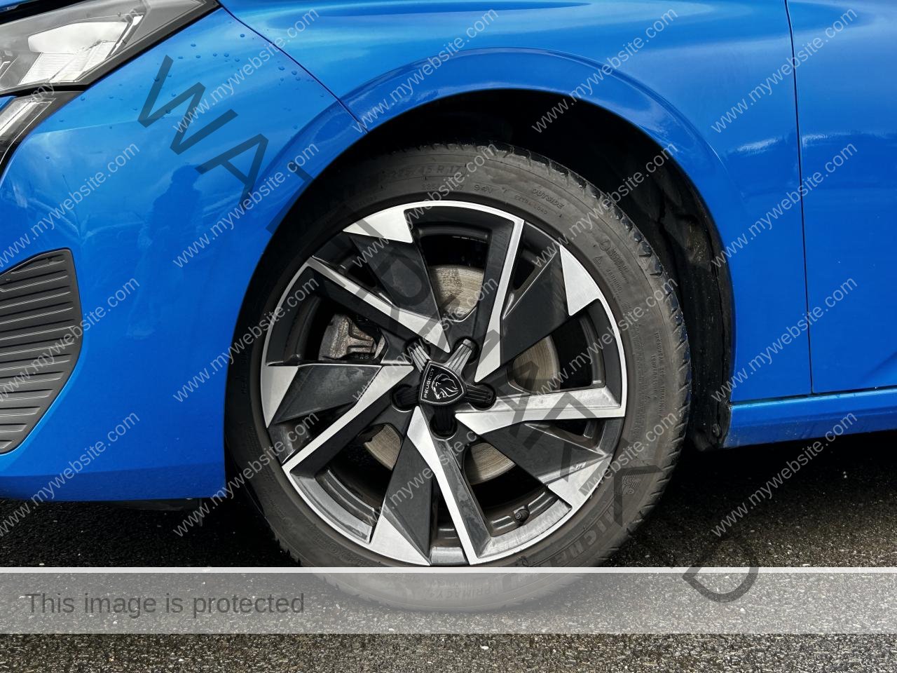 PEUGEOT 308 1.5 BlueHDi 130 EAT8 Allure Pack